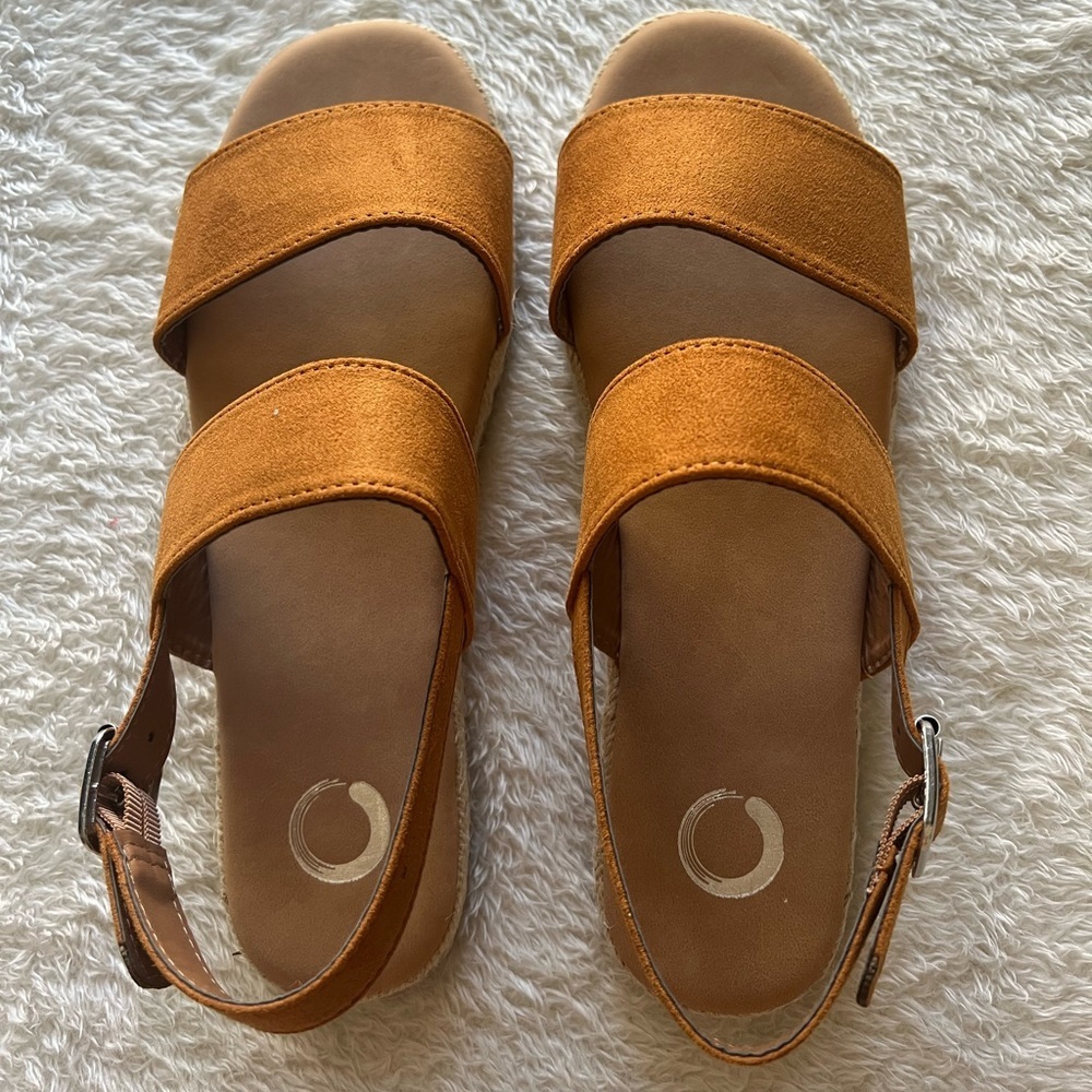 Journee Collection - Georgia Sandal